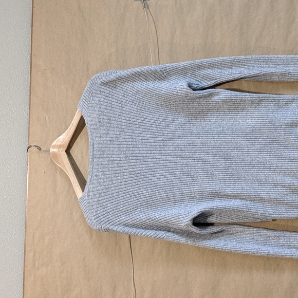 Chic women's sweater - Picture 3 of 4
